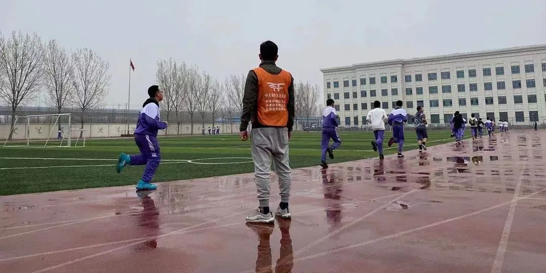 女性篮球运动员如何利用高科技优化训练_2